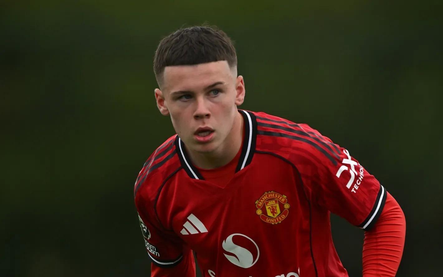 太阳报：鲁尼儿子凯有望代表曼联U18在老特拉福德完成首秀