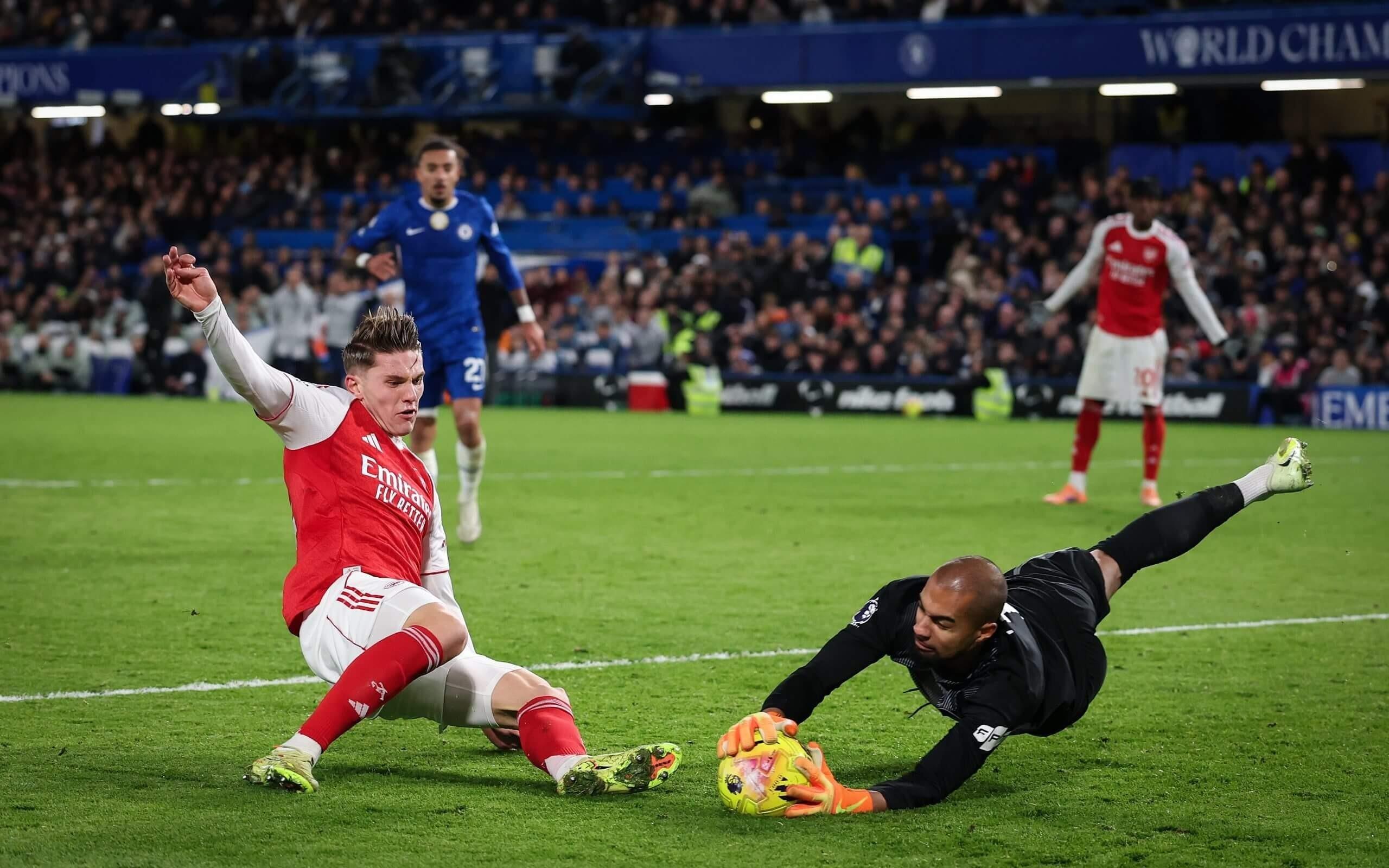 TA：桑切斯最近在逐渐进步，他已成为英超最可靠的门将之一