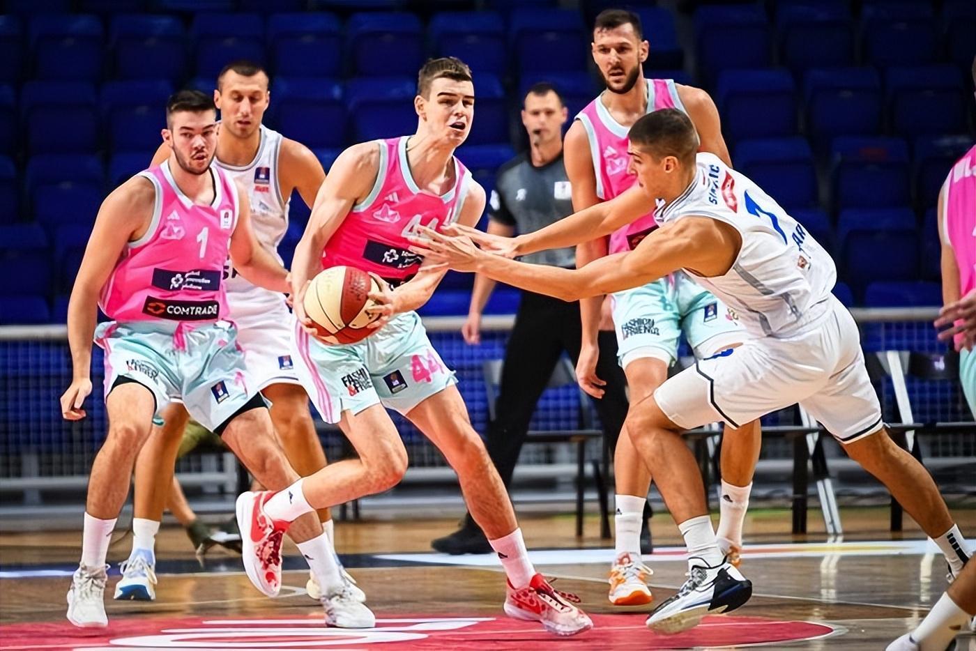 18岁成欧洲MVP，如今才20岁，只打过1场