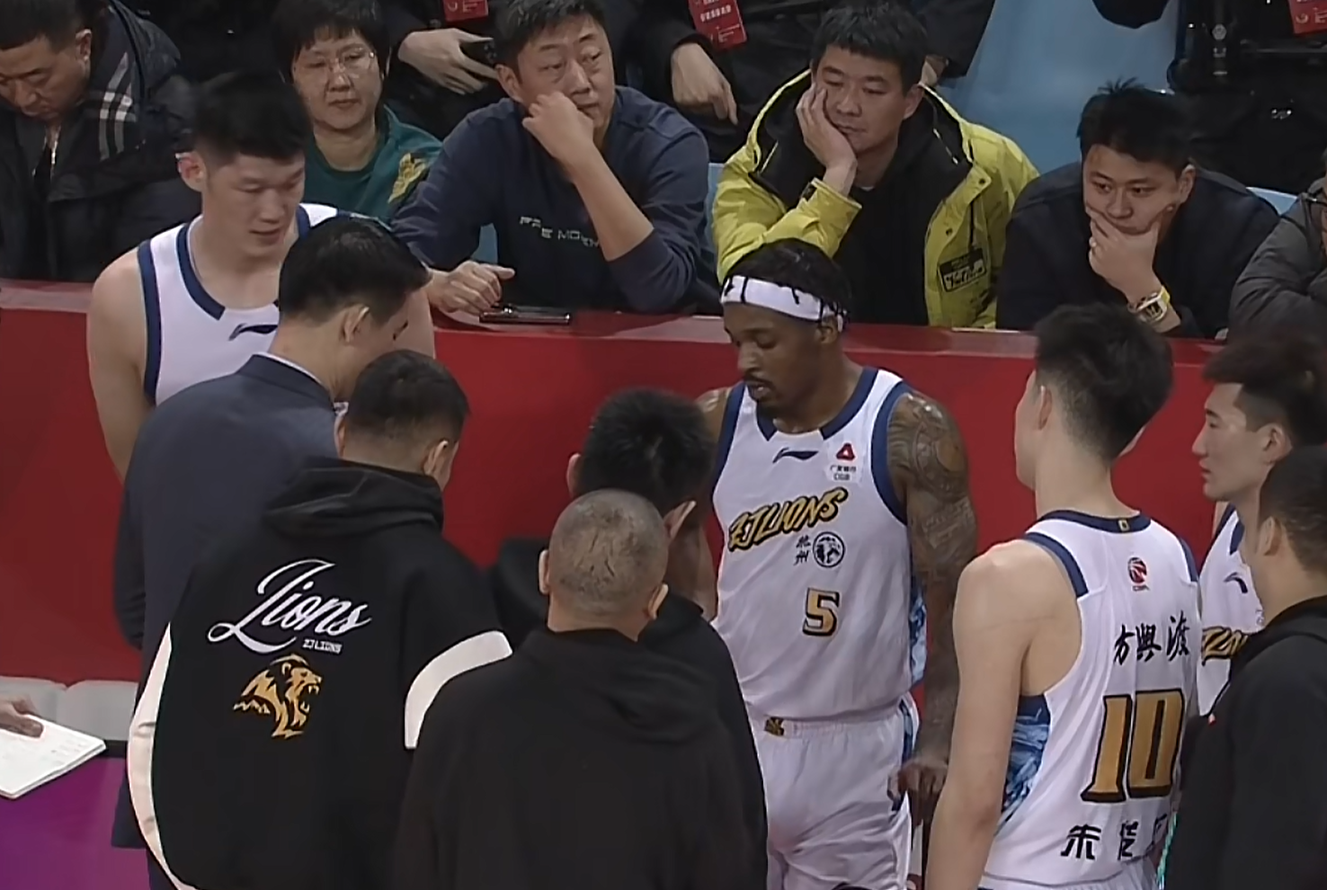 不是布朗，也不是朱俊龙！广厦队输给吉林，有1个人要负责任