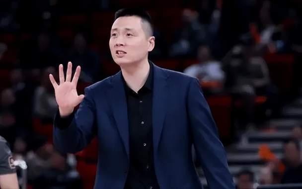 CBA一日3赛！央视直播广东首秀，上海谨防爆冷，浙江德比没有悬念