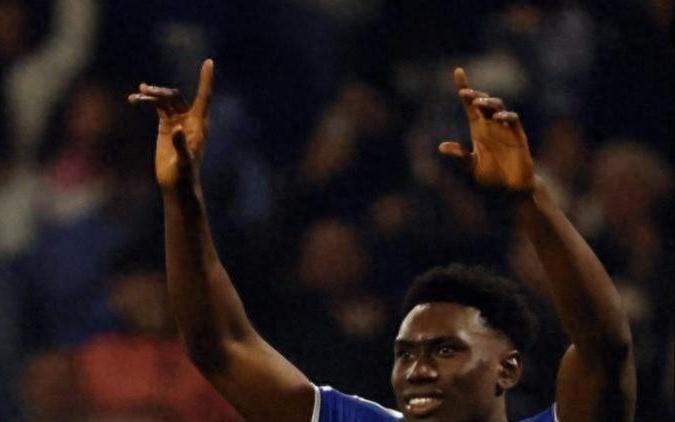 欧洲仅剩两支不败之师！强势领跑202526赛季