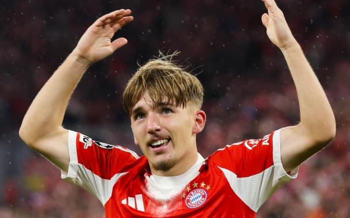 哈曼:卡尔的风格让我想起里贝里,他是未来最有前途球员之一