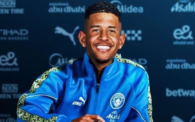 押宝！英媒：曼城拒绝热刺7000万报价萨维尼奥，担心成帕尔默第二