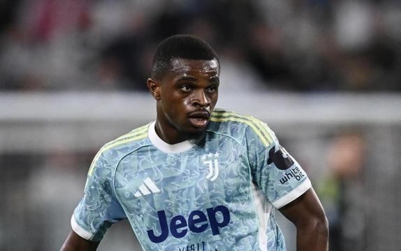 全尤文：热刺和纽卡有意卡卢卢，尤文愿接受超3000万欧的报价