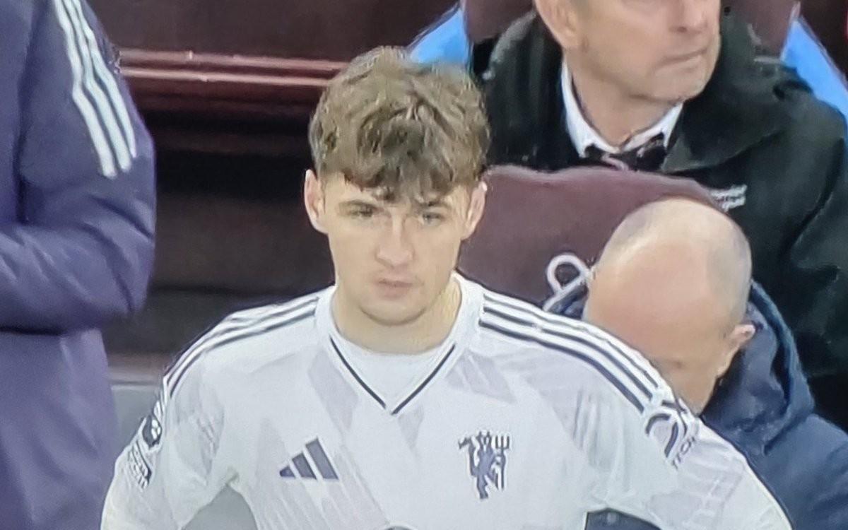 英超替补登场，达伦弗莱彻之子杰克迎