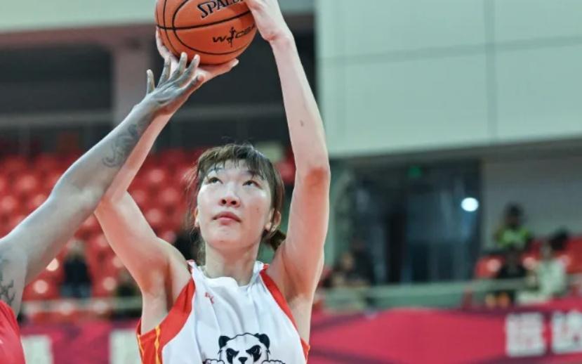 WCBA设立工资帽引2连锁反应：李梦与四川决裂广东卫冕概率大增