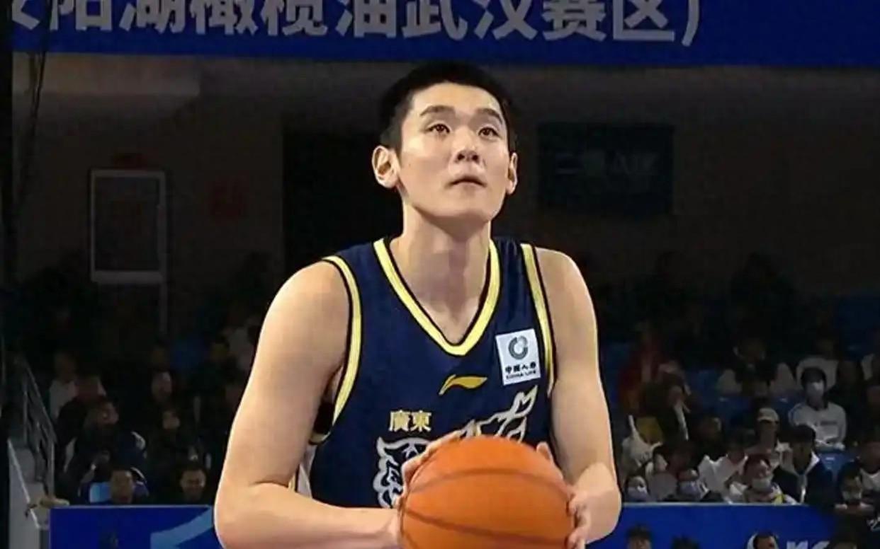 破案了，王洪泽被杜锋骂哭真因曝光，和徐杰无关，教练恨铁不成钢