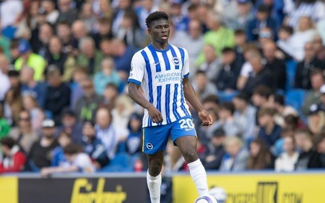 二选一绿帽哥：巴莱巴家人近日分别拜访了安菲尔德和老特拉福德