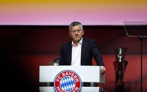 海纳：有一两家英超球队曾对孔帕尼有意，但我们是拜仁慕尼黑