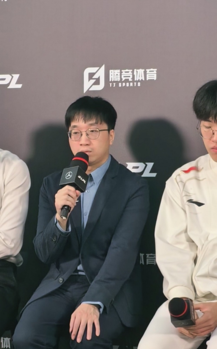来自对手的肯定！Tabe教练：iG今天的阵