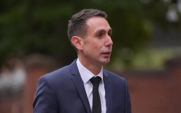 英媒：前英超裁判库特承认制作儿童不