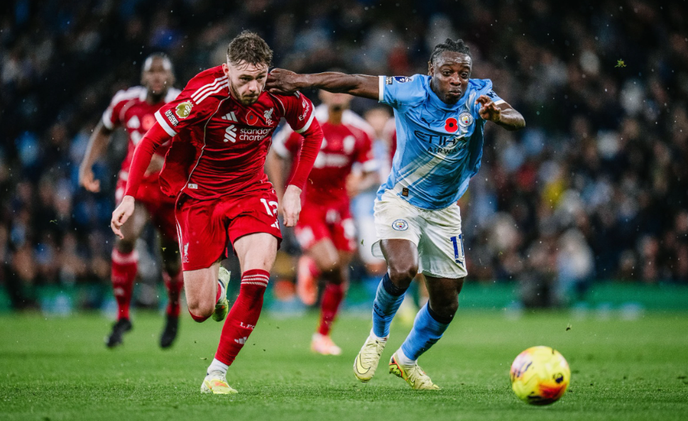 随着曼城30利物浦，维拉40，英超最新积分榜：卫冕冠军跌至第八