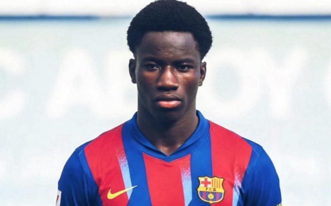 罗马诺：巴萨下周与15岁天才中场通卡拉续约，协议已达成