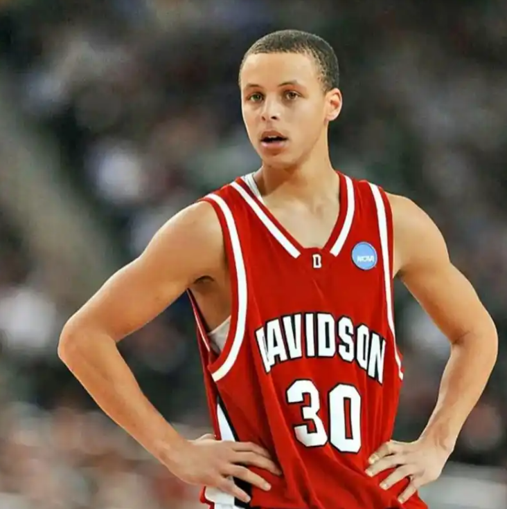 从默默无名，到惊艳所有人！盘点NBA历史10大逆天改命的球员