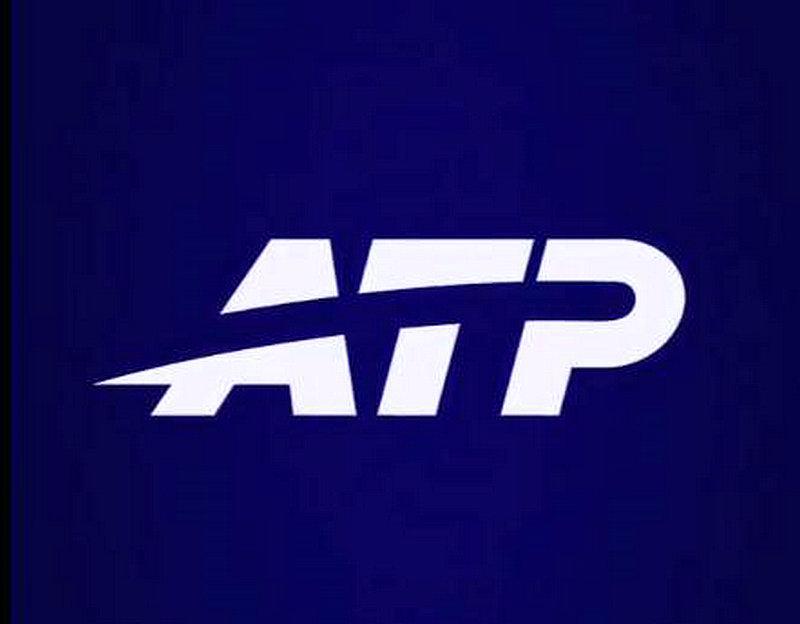 诺瓦克戴维斯退役，意大利再进决赛，双误榜首是她，张帅逼近澳网