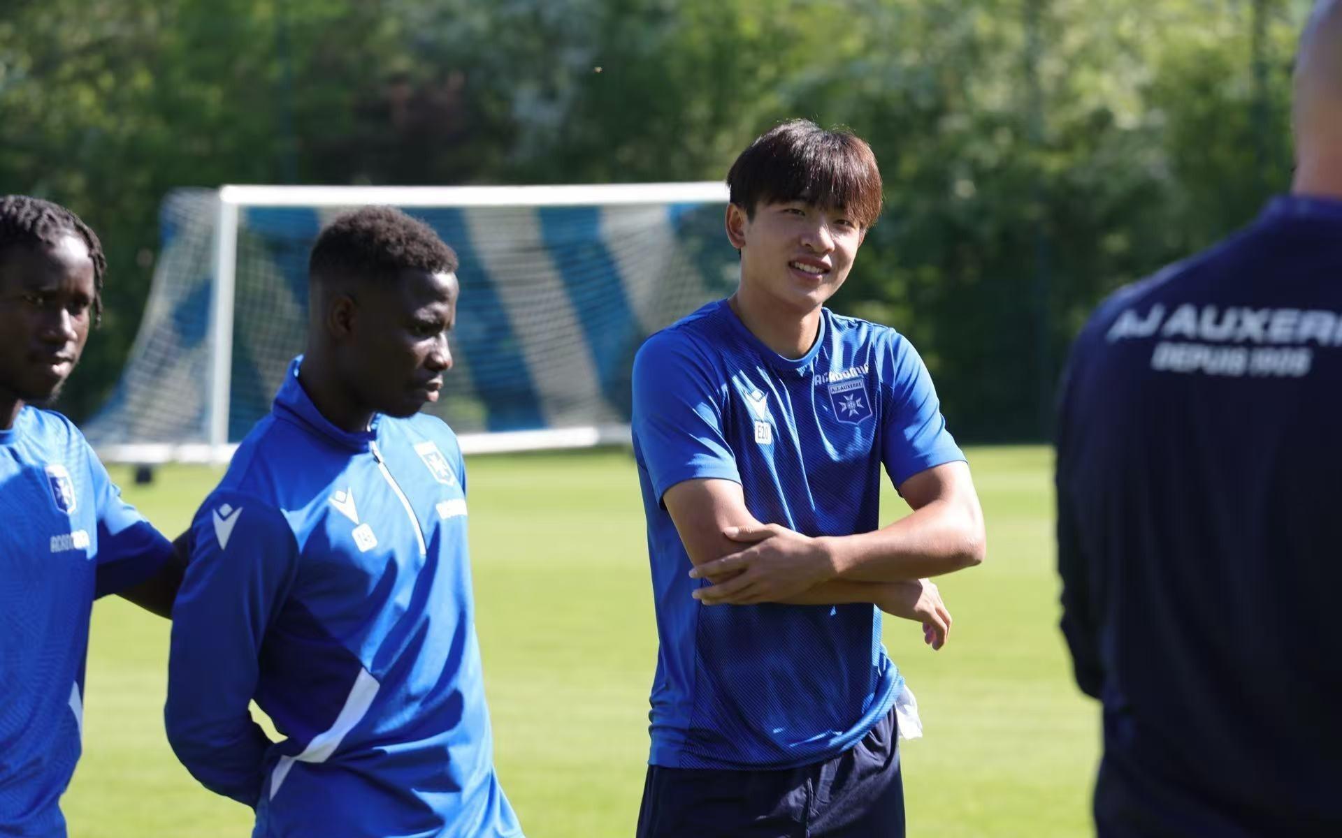 魏祥鑫：踢了一个赛季的中超之后更自