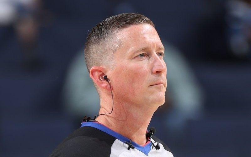 NBA官方：明日起裁判将使用耳机与回放中心进行实时沟通