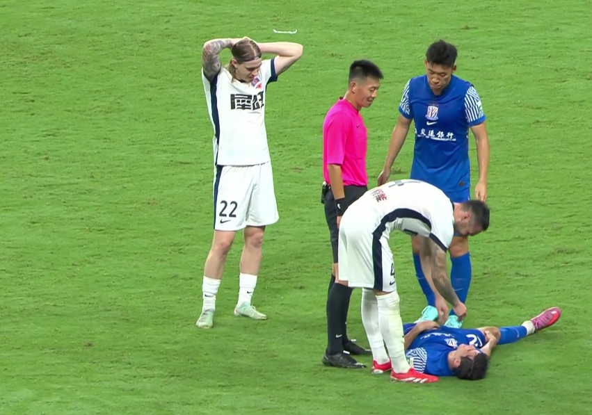 61！上海申花主场爆发，大胜降级热门球队，比分暂时追平榜首