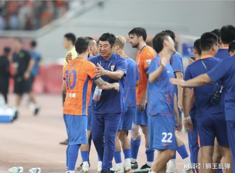 场场破门狂揽7球，瓦科让泰山队犯难：掏高薪续约，还是赌新外援