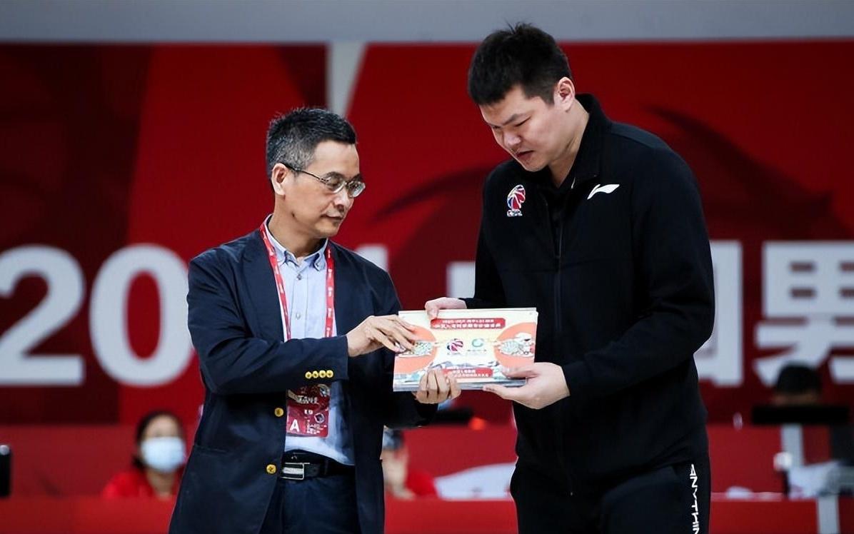 官宣确定！NBA级小前锋加盟广东宏远，朱芳雨已敲定三名外援