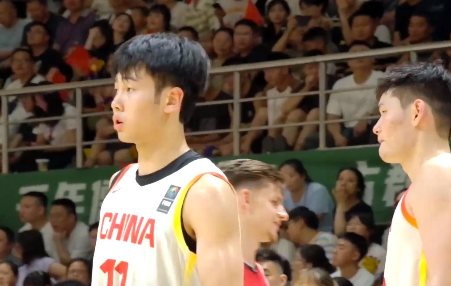 打爆美高！男篮锋线“王炸”打出身价，保底NBA首轮被选中！