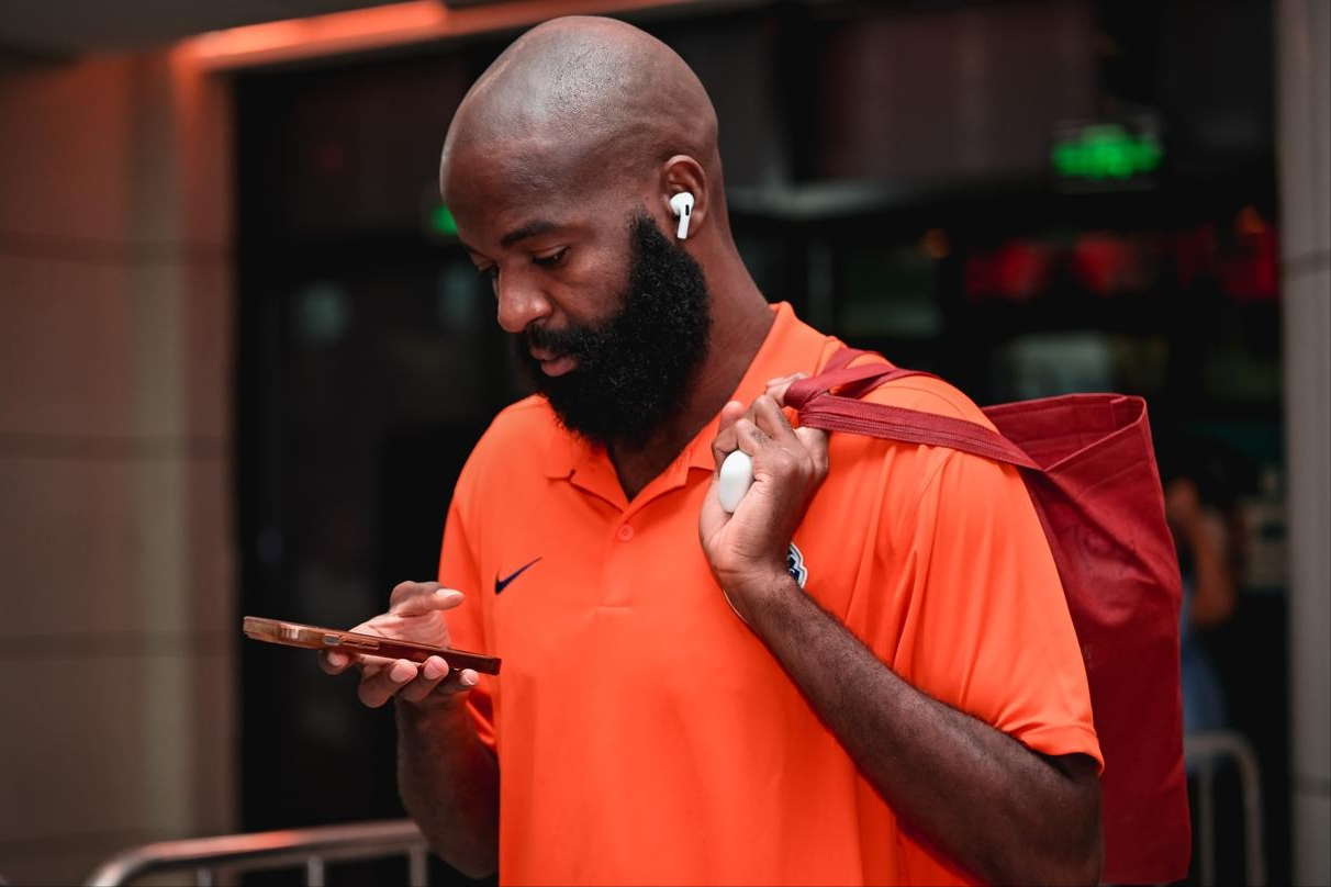 中超的奇葩外援：喀麦隆国脚撒谎借钱，几百块钱都不想还