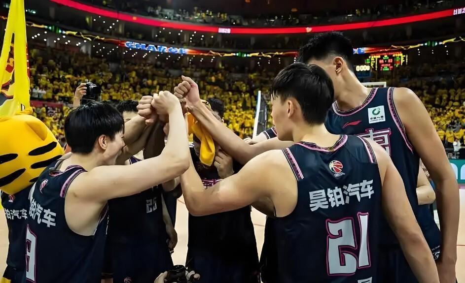 贵不贵广东宏远主场票价引热议球迷调侃今年开销大