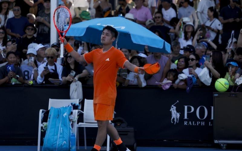 王欣瑜吴易昺闯过澳网首轮关，张帅出局不言遗憾