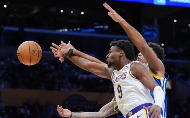 6场季前赛让湖人负荷拉满赛季未开始便埋下隐患