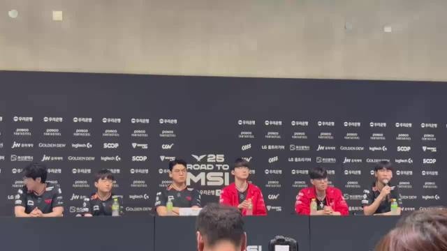 T1赛后采访FakerDoran、Gumayusi三