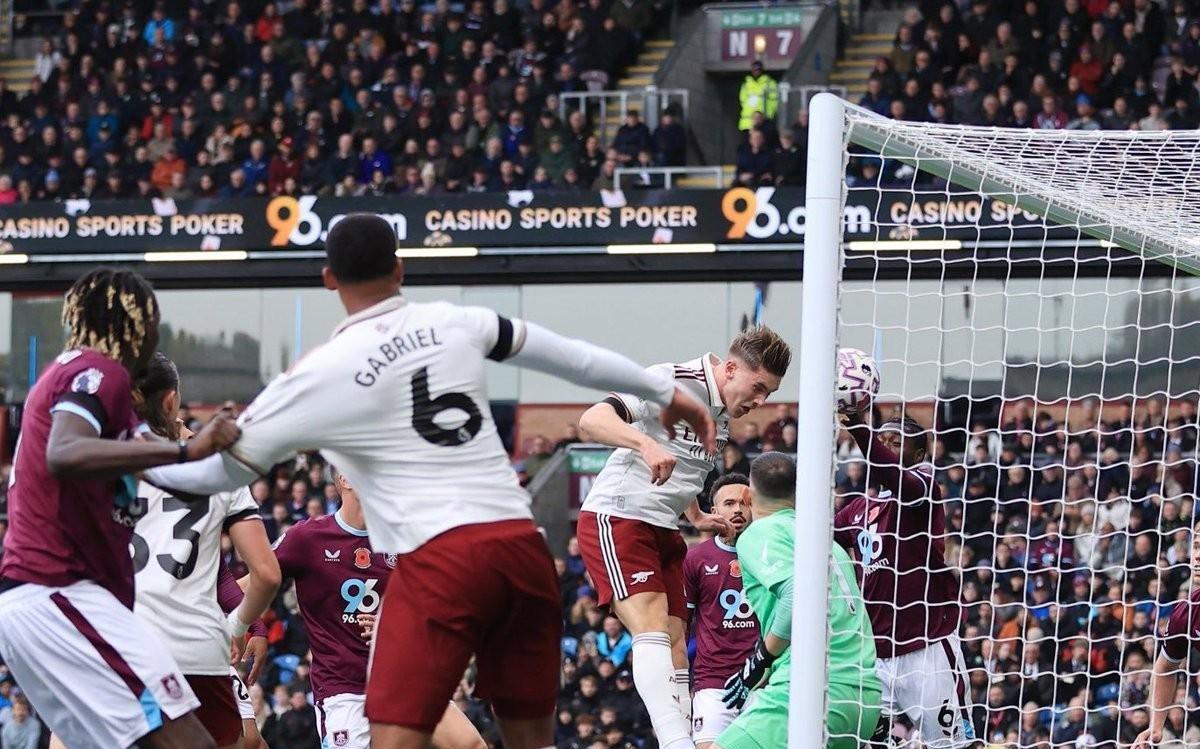 加布里埃尔英超生涯已直接参与21球，为同期中卫最多