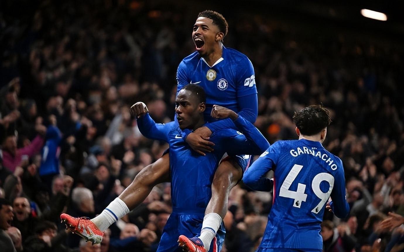 切尔西1比1阿森纳，详解红牌争议，查洛