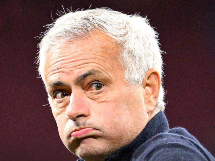 穆里尼奥欧冠首胜！20完胜4冠王，本菲卡终结4连败，附加赛有戏