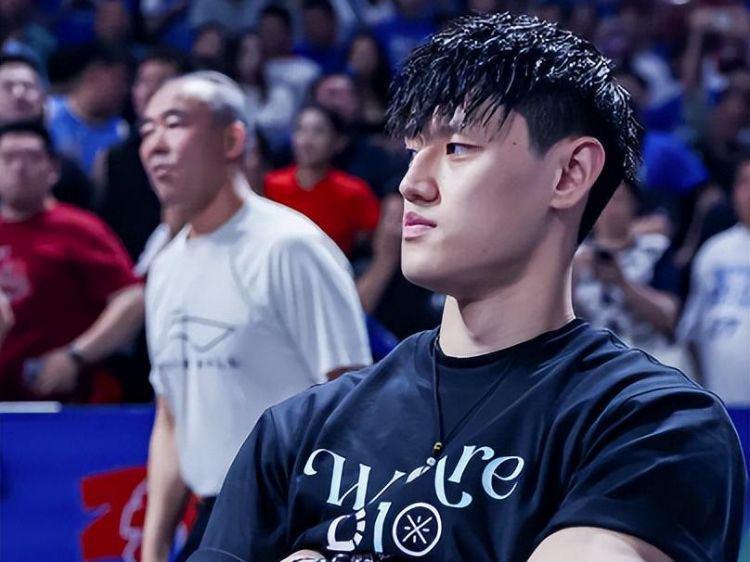 燃尽了!被裁掉前一天,篮网还在利用曾凡博疯狂捞金