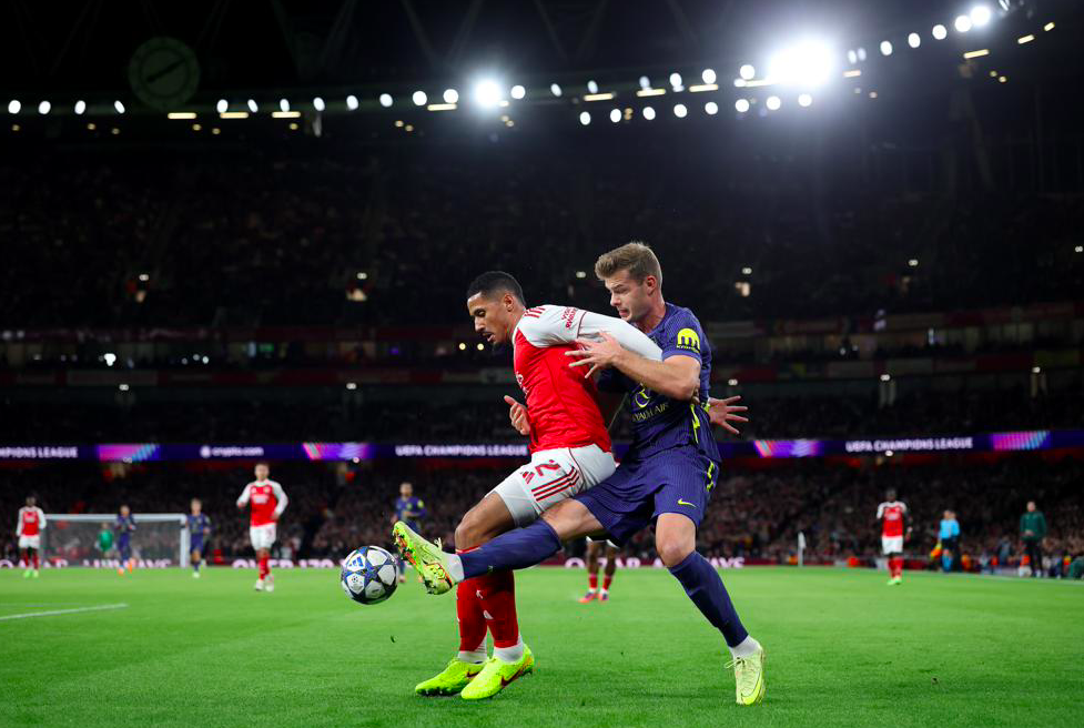 40英超西甲豪门对决酿惨案神锋双响13.1亿战舰欧冠3连胜0失球