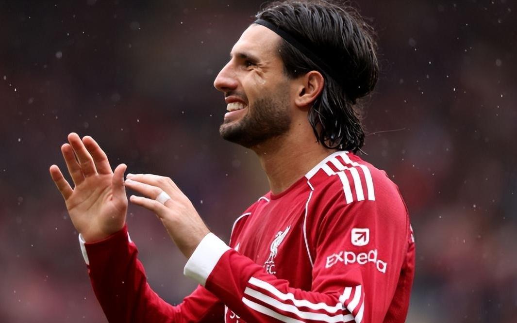 嫌钱少！利物浦中场王牌想走人，两大豪门来挖角，最少报价1亿欧