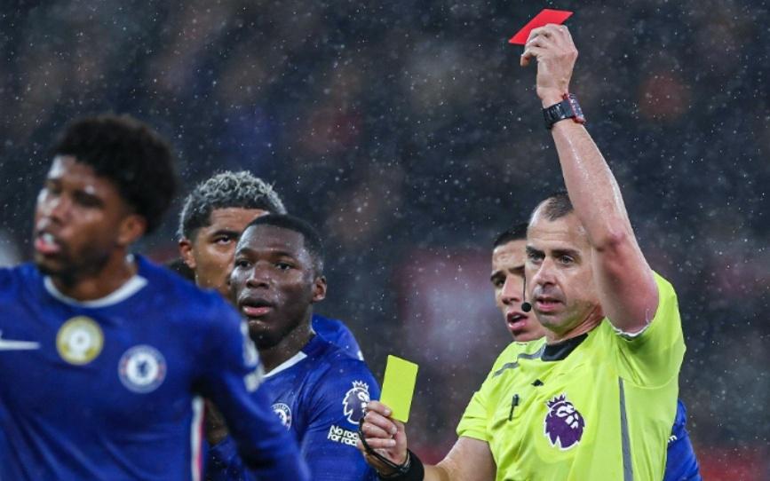 自202223赛季以来，切尔西是英超红黄牌最多的球队
