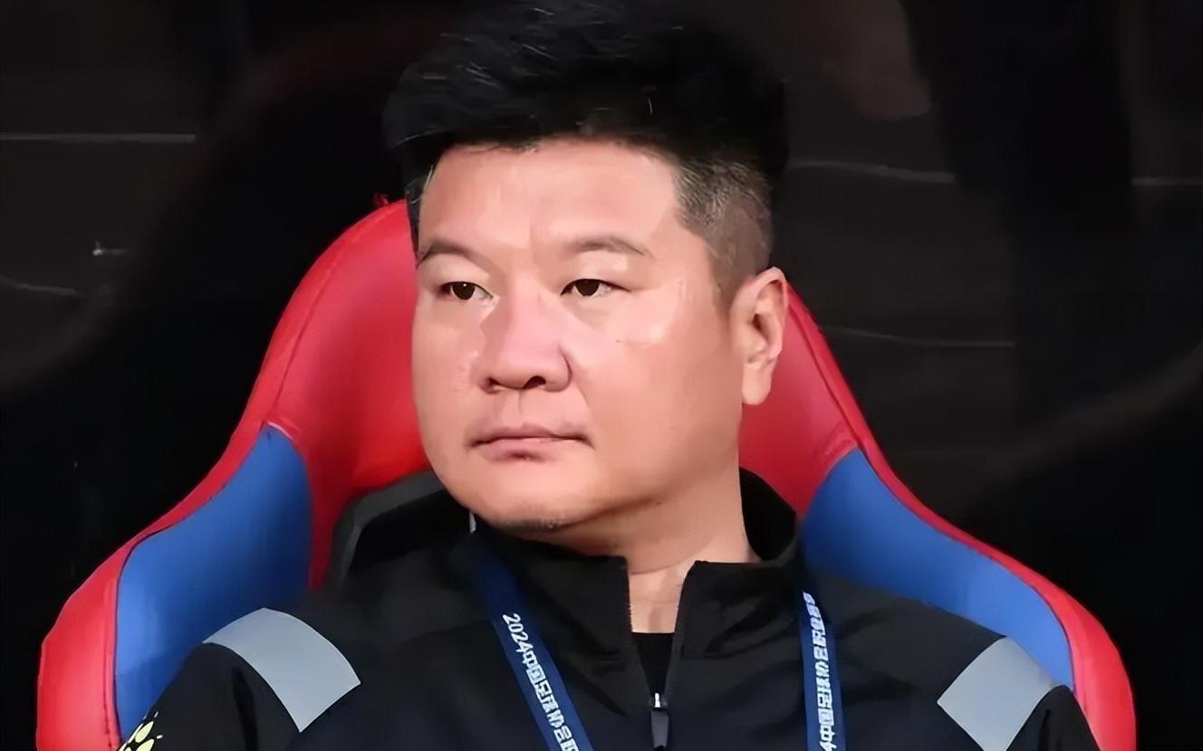 祝贺中超升班马：27场28球神锋宣布留队，李金羽苦心没白费