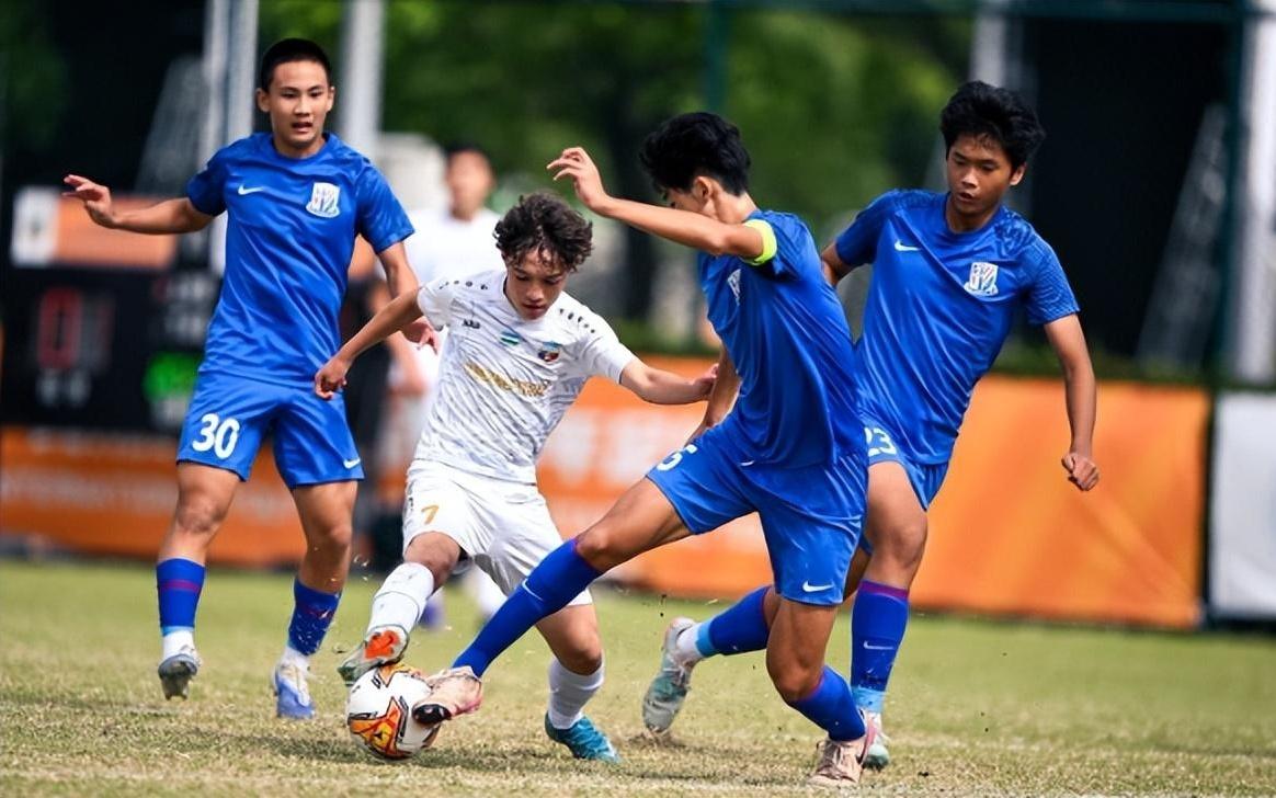 3连胜申花锁定冠军终极战打浦和须