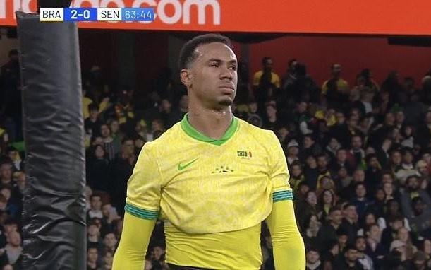 北伦敦德比还能上吗加布里埃尔在比赛中疑似腹股沟受伤被替换下场