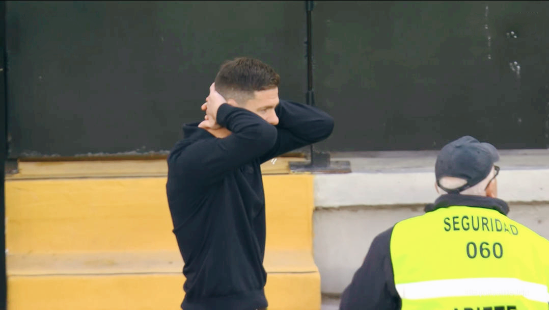 爆冷丢分！皇马罕见被动，西甲关键战：阿