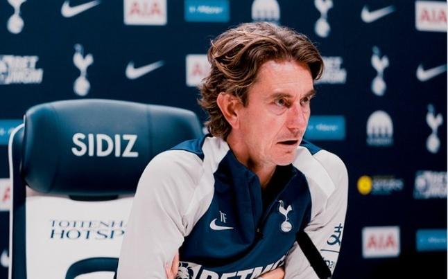 弗兰克：穆阿尼有望出战维拉，我很期待与埃梅里的对决