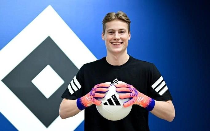 官方：汉堡签下罗森博格门将唐维克据悉转会费总价400万欧