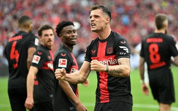 欧冠勒沃库森VS巴黎：功勋门将走，中锋闹，大巴黎能卫冕几冠