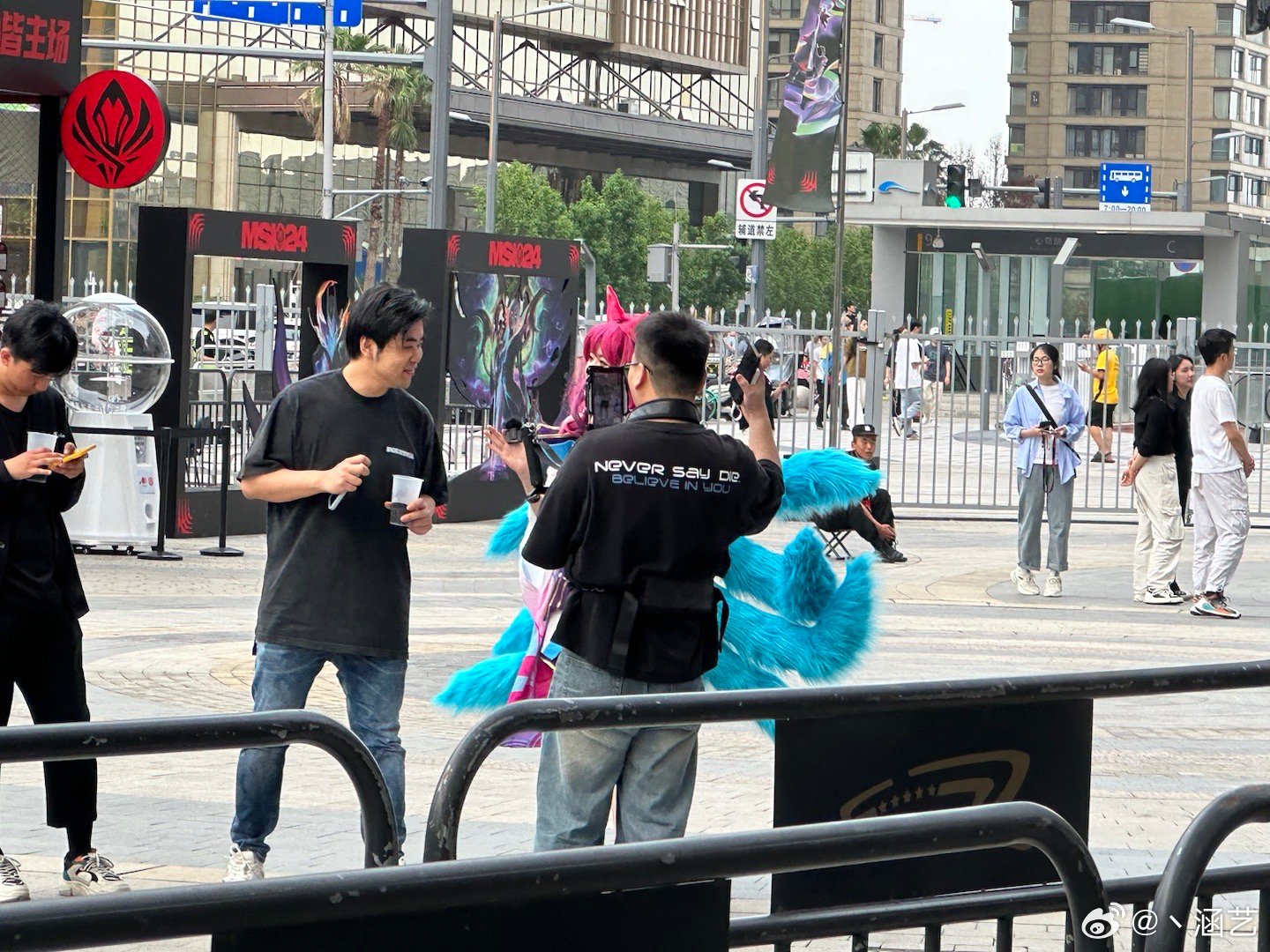 媒体人锐评：23盘的BP思想上出问题了要相信BLG能够打回来！