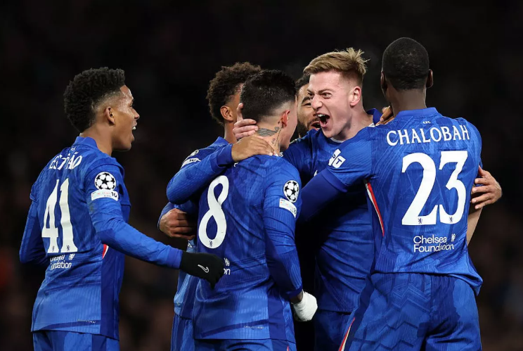 埃斯特旺闪耀斯坦福桥，切尔西青春风暴击碎巴萨