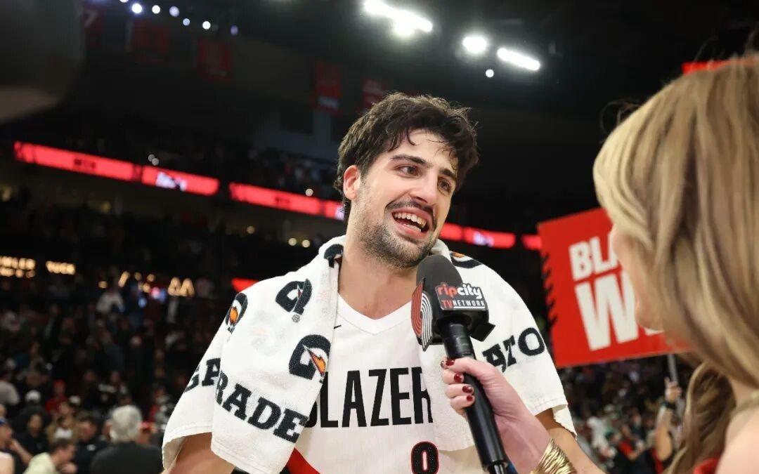 杨瀚森排第80位，詹姆斯纪录终结！NBA全明星首发公布