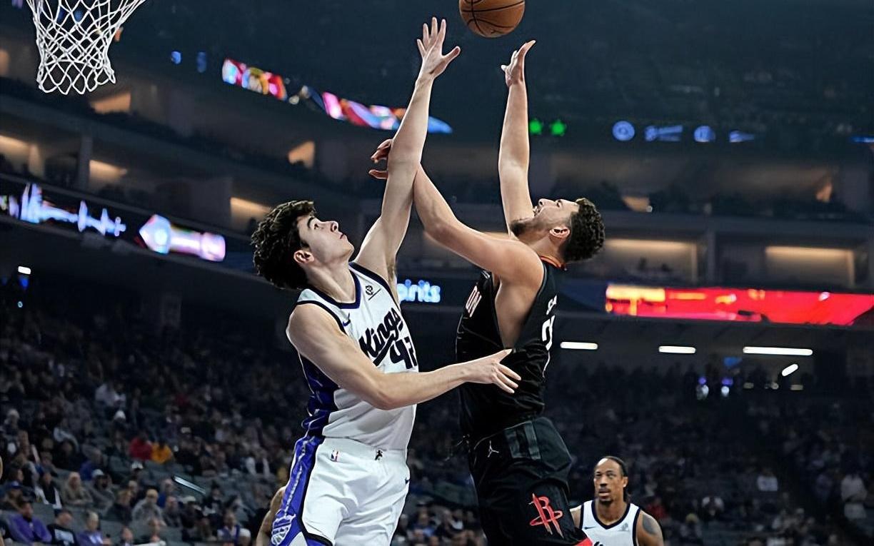 指望一个中锋去全面梳理进攻火箭教练组到底时候才能认清形势