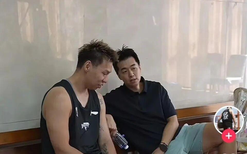 挖槽！NBA合同啊！疯了，郭昊文太疯狂了...